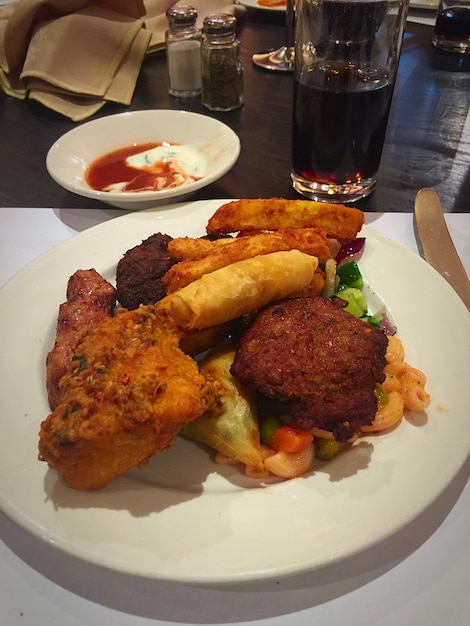 Photo close-up of meal served in plate