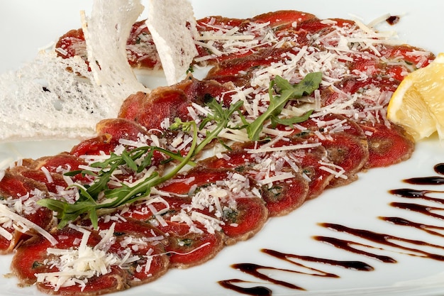 Photo close-up of meal served in plate