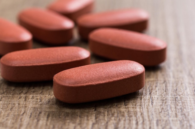 Photo close-up of medicines on table