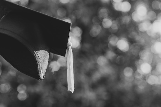 Photo close-up of mortarboard