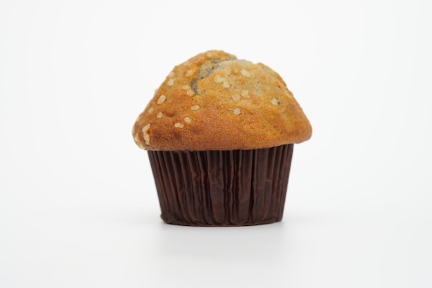 Photo close-up of muffin against white background