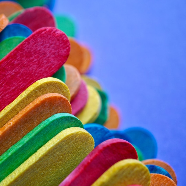 Foto close-up di caramelle multicolori