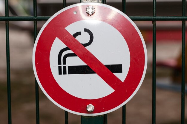 Photo close-up of no smoking sign