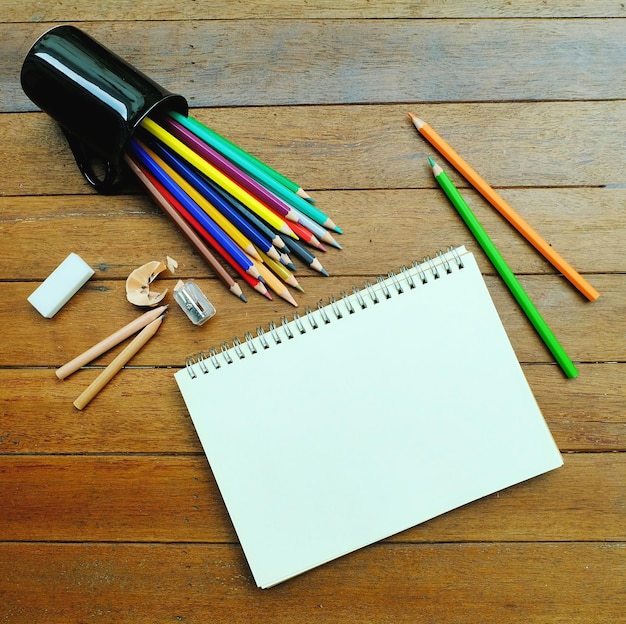 Photo close-up of object on table