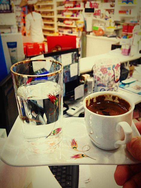 Photo close-up of objects on table