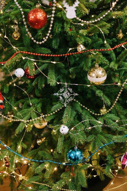 Фото Близкий план рождественской елки
