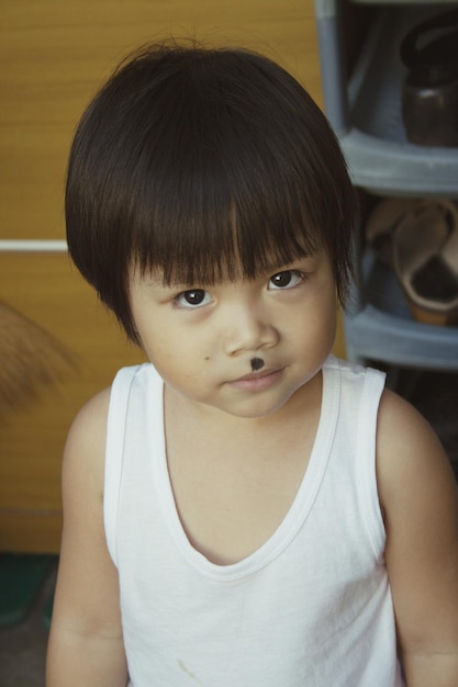 写真 可愛い男の子のクローズアップ