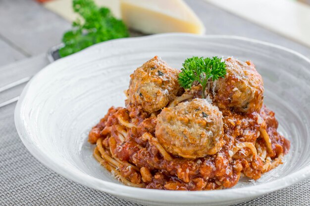 写真 皿の中の食料のクローズアップ