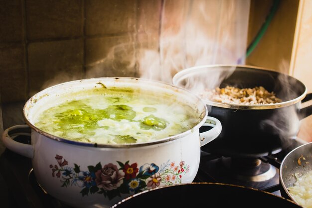 写真 テーブルの上の食べ物のクローズアップ