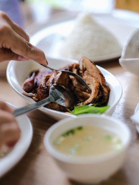 사진 테이블 위 에 있는 음식 의 클로즈업