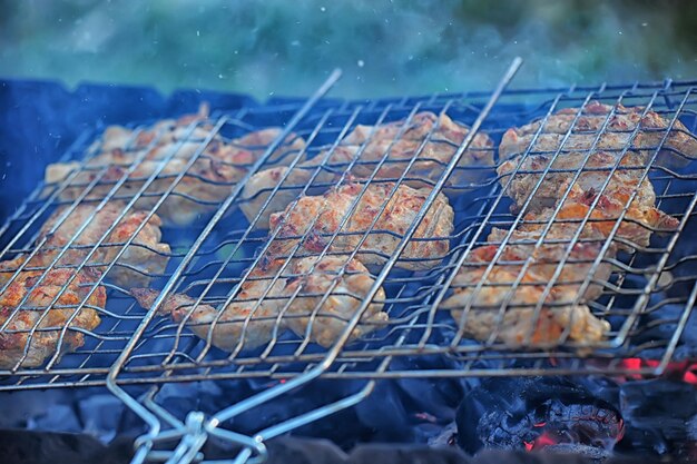 Фото Близкий план мяса на гриле