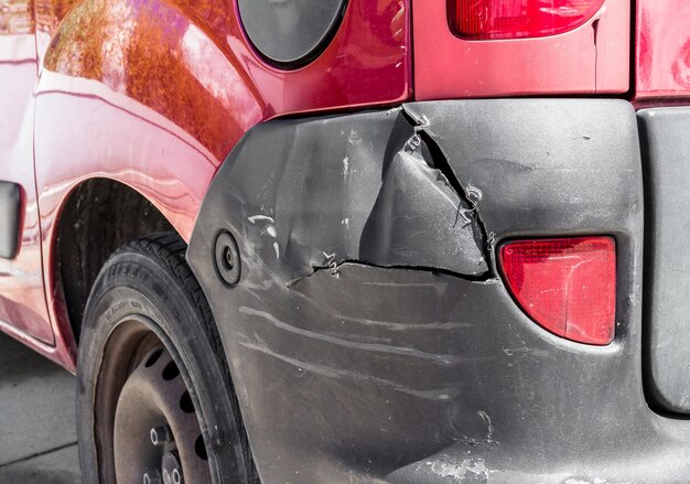 写真 赤い車のクローズアップ