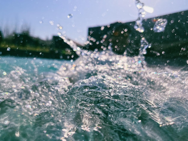 写真 海の水のスプラッシュのクローズアップ