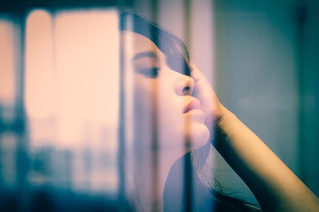 写真 女性のクローズアップ