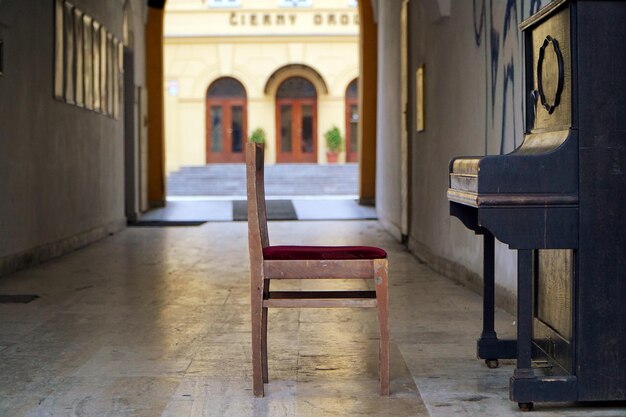 Foto prossimo piano del vecchio edificio.