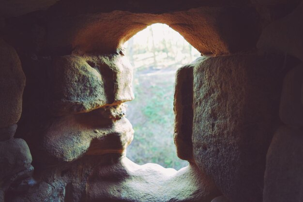 Foto close-up del vecchio castello in rovina