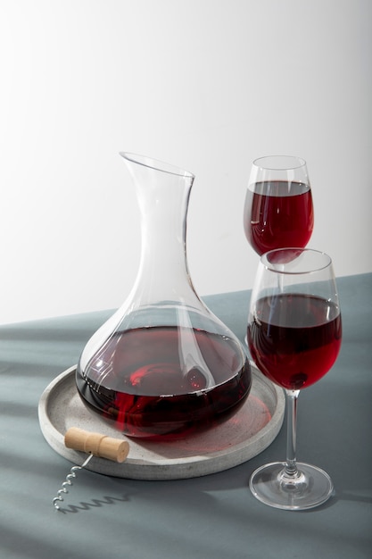 Фото Крупный план графина для вина
