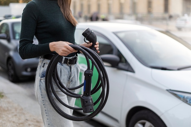 Foto close-up op elektrische auto in frankrijk