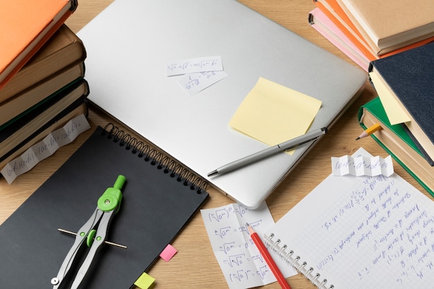 Foto close-up op stilleven van harde examens