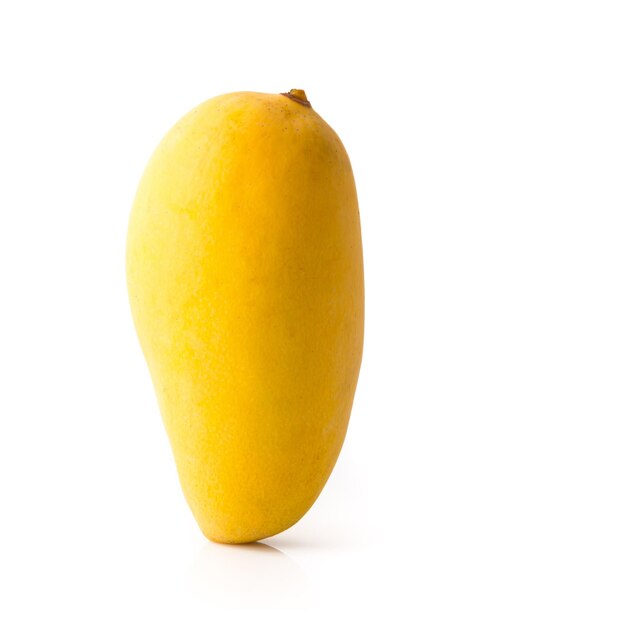 Photo close-up of orange slice against white background