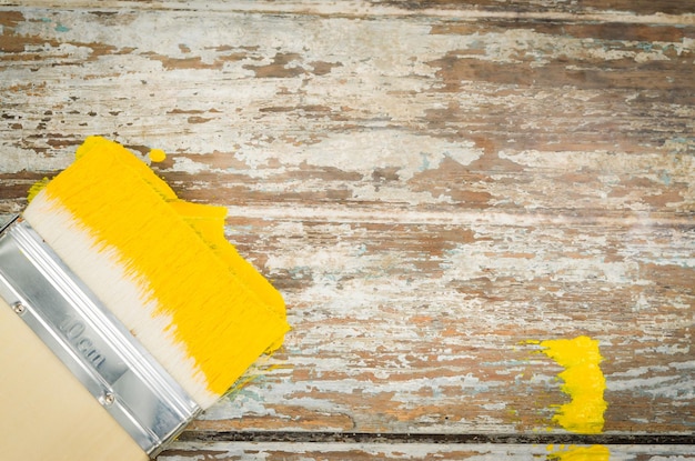 Photo close-up of paintbrush on table