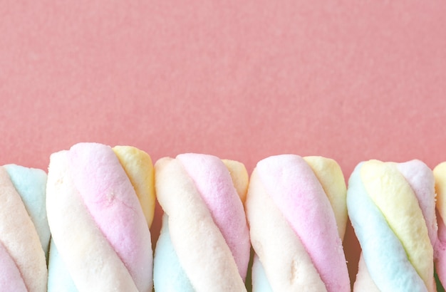 Photo close up of pastel colorful marshmallow