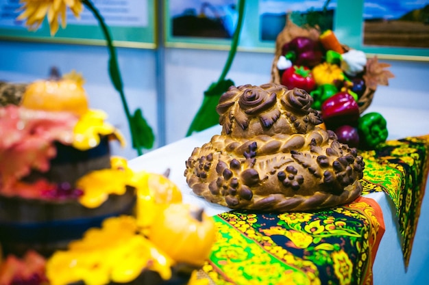 Photo close-up of pastry on table