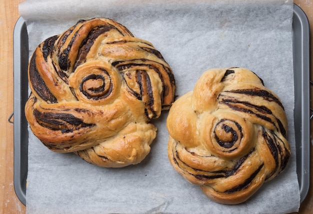 Foto close-up di pasticceria su carta cera