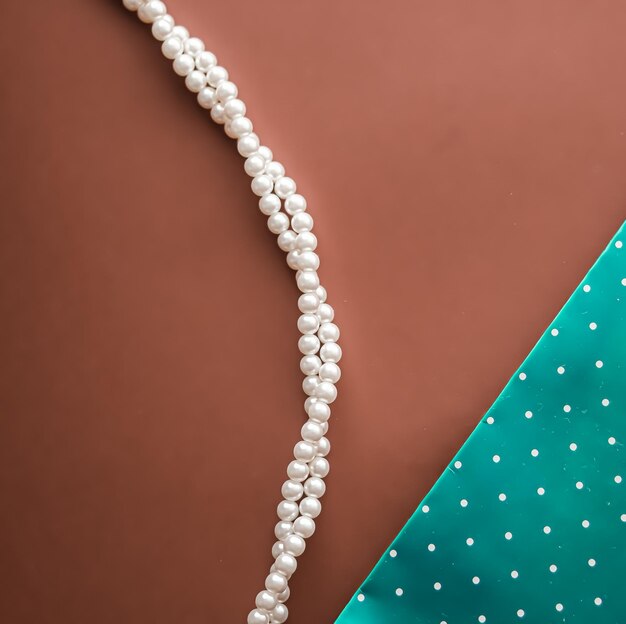 Photo close-up of pearl jewelry