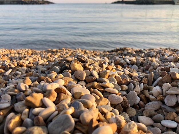 Photo close-up of pebbles at beach