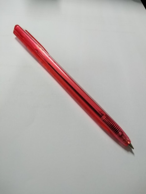 Photo close-up of pen on white background