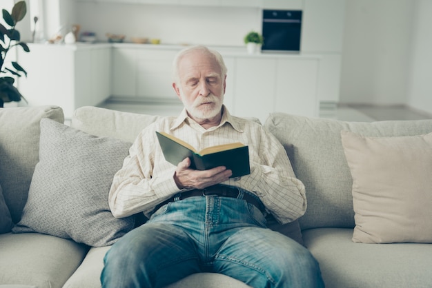 Close-up photo of grey haired grandfather