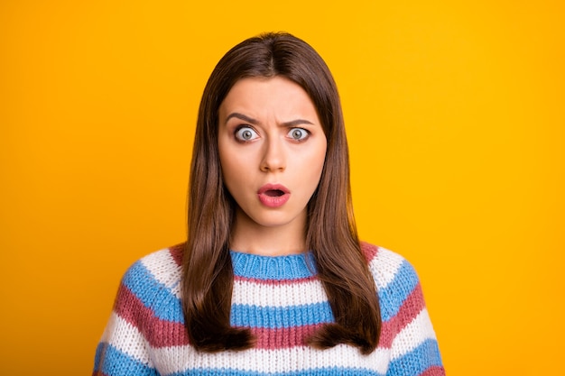 Close up photo of pretty lady open mouth shocked face