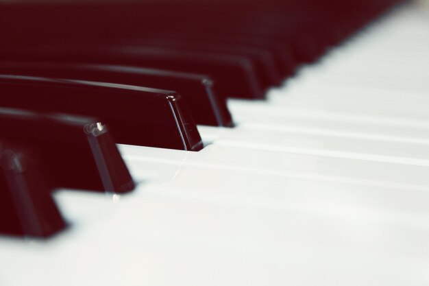 Photo close-up of piano keys