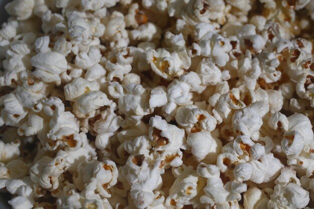 Foto close-up di popcorn sul tavolo