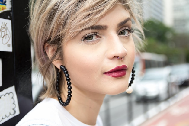 Photo close-up portrait of beautiful woman