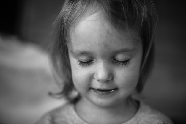 Photo close-up portrait of cute girl