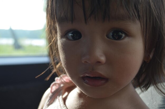 Photo close-up portrait of cute girl