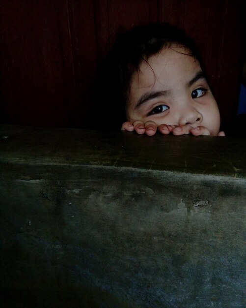 Photo close-up portrait of girl at home