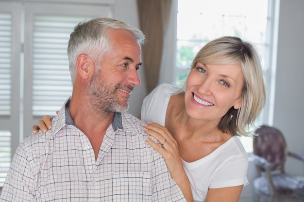 Photo close-up portrait of a happy mature couple