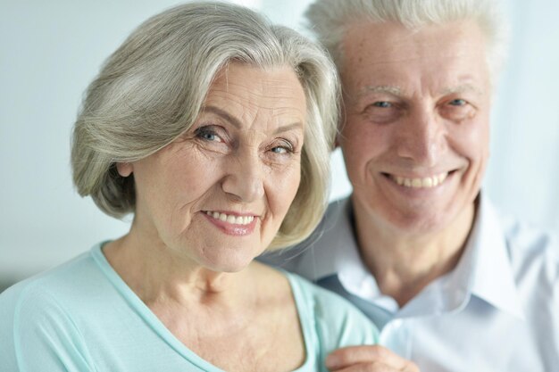 Photo close up portrait of happy senior couple