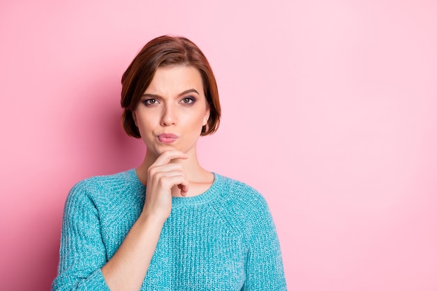 Close-up portrait of her she nice attractive lovely suspicious jealous doubtful brown-haired girl thinking deciding solution strategy 