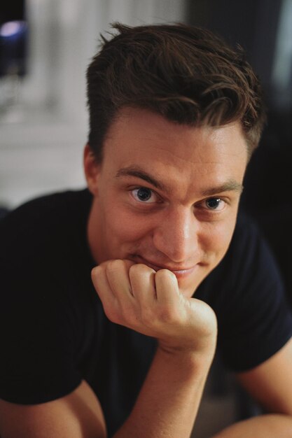 Photo close-up portrait of young man