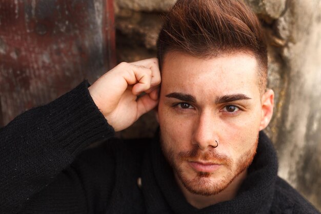 Photo close-up portrait of young man