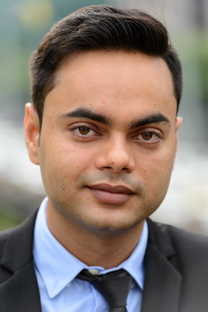 Photo close-up portrait of young man