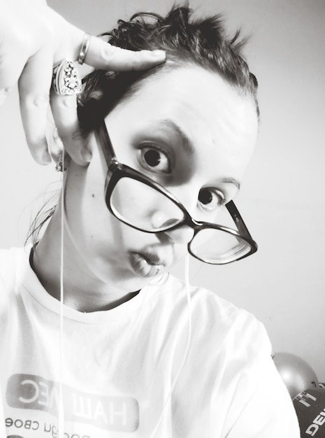 Photo close-up portrait of young woman