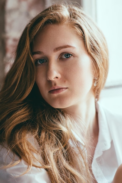 Photo close-up portrait of young woman