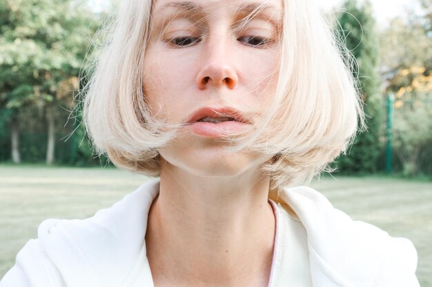 Photo close-up portrait of young woman