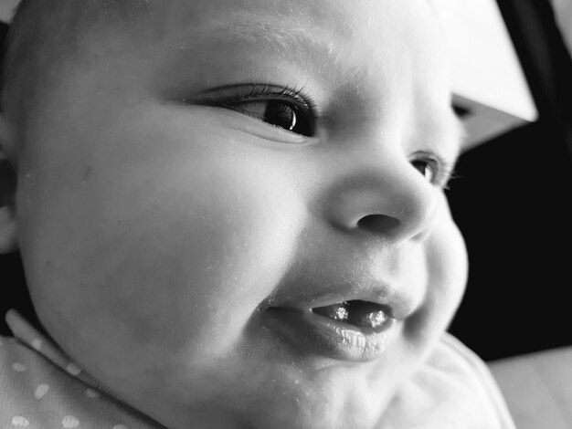 Foto close-up portret van de baby