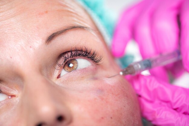 Foto close-up portret van een jonge vrouw